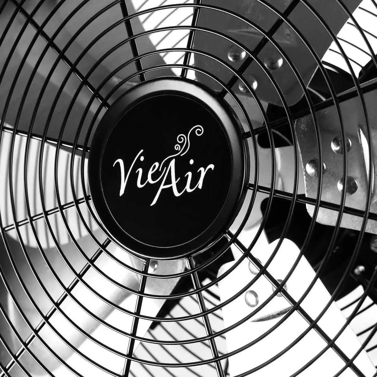 20 Inch 3 Speed Metal Pedestal Fan S23888